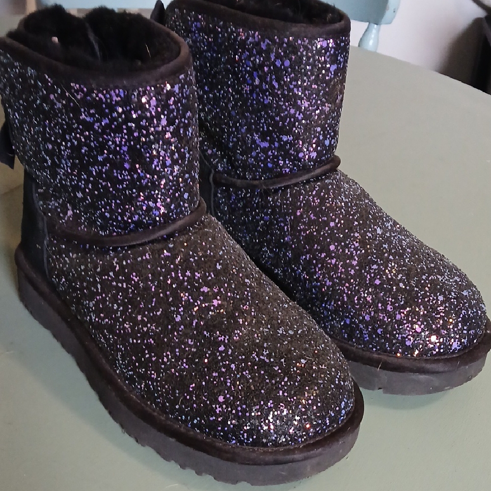 UGG Kids Sparkle Boots in Purple and Black